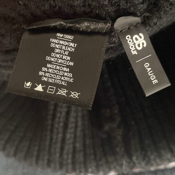 Crime Junkie Winter Hats - Picture 2 of 2